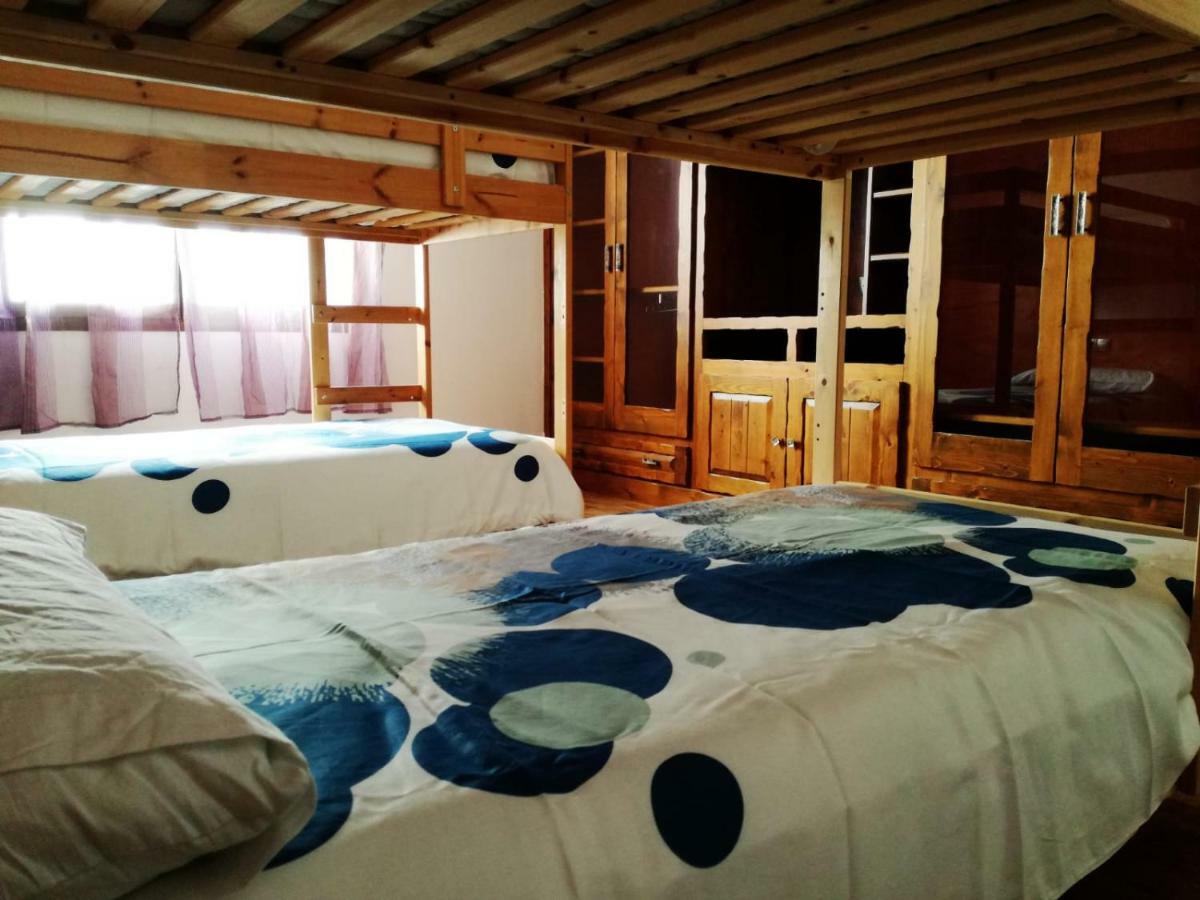 Surfhouse Hostel Famara Caleta De Famara Екстер'єр фото