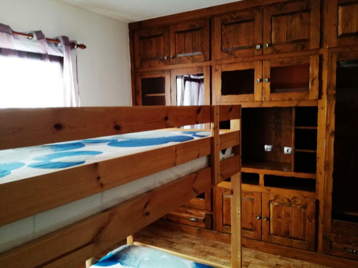 Surfhouse Hostel Famara Caleta De Famara Екстер'єр фото